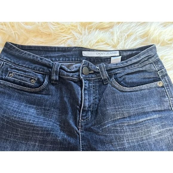 DKNY Jeans 30 x 32 size 6 - Picture 5 of 8